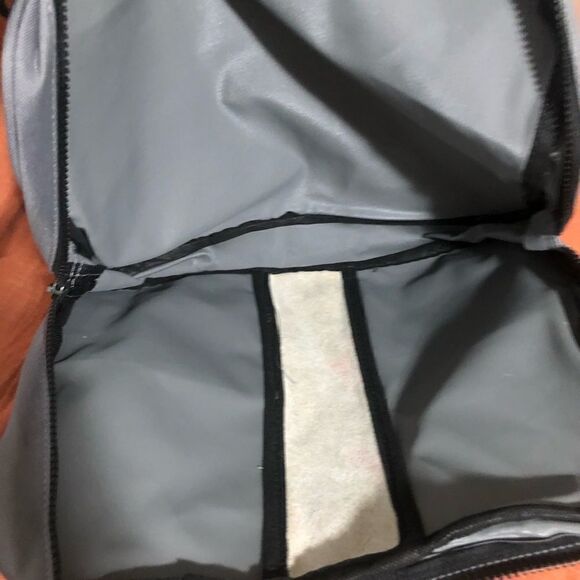 ✨. HP ✨ Kurgo pet travel supply bag. NWOT. - Picture 2 of 4